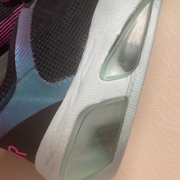 MAKE AN OFFER ✅ Nike air max women’s shoes - Picture 6 of 9